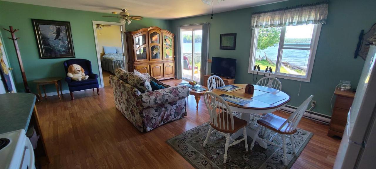 St Ann'S Motel & Cottage Baddeck Inlet المظهر الخارجي الصورة