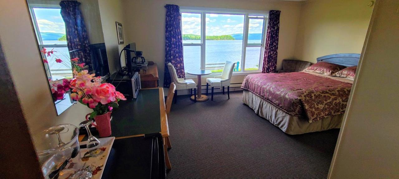 St Ann'S Motel & Cottage Baddeck Inlet المظهر الخارجي الصورة
