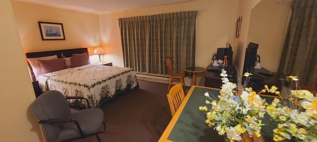 St Ann'S Motel & Cottage Baddeck Inlet المظهر الخارجي الصورة