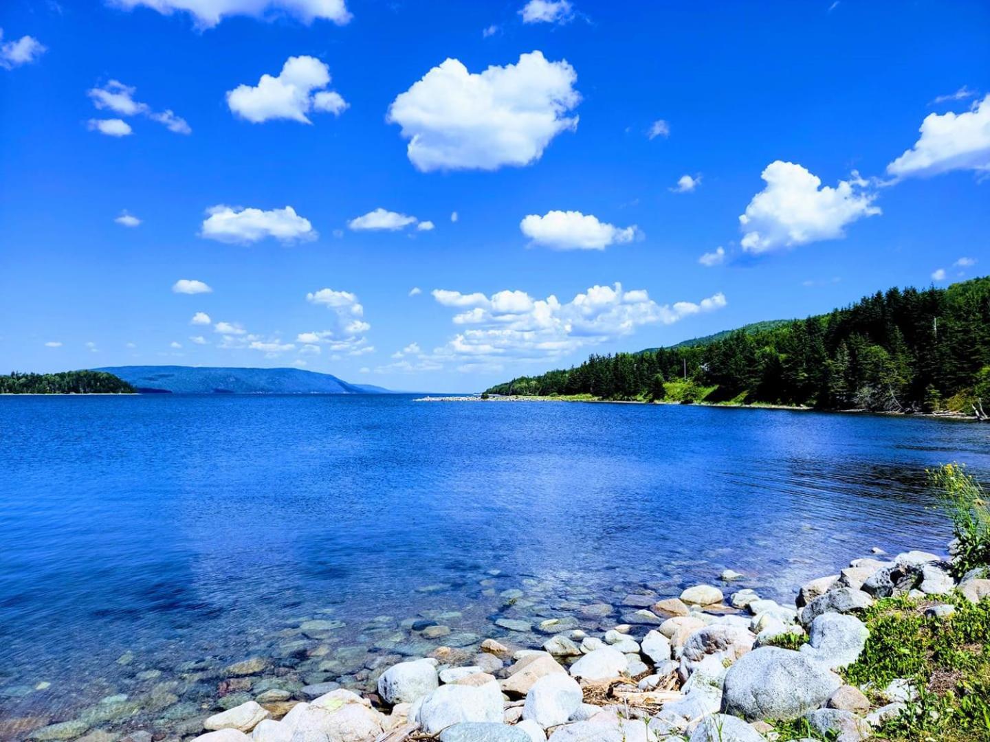 St Ann'S Motel & Cottage Baddeck Inlet المظهر الخارجي الصورة