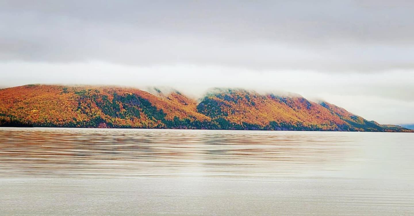 St Ann'S Motel & Cottage Baddeck Inlet المظهر الخارجي الصورة